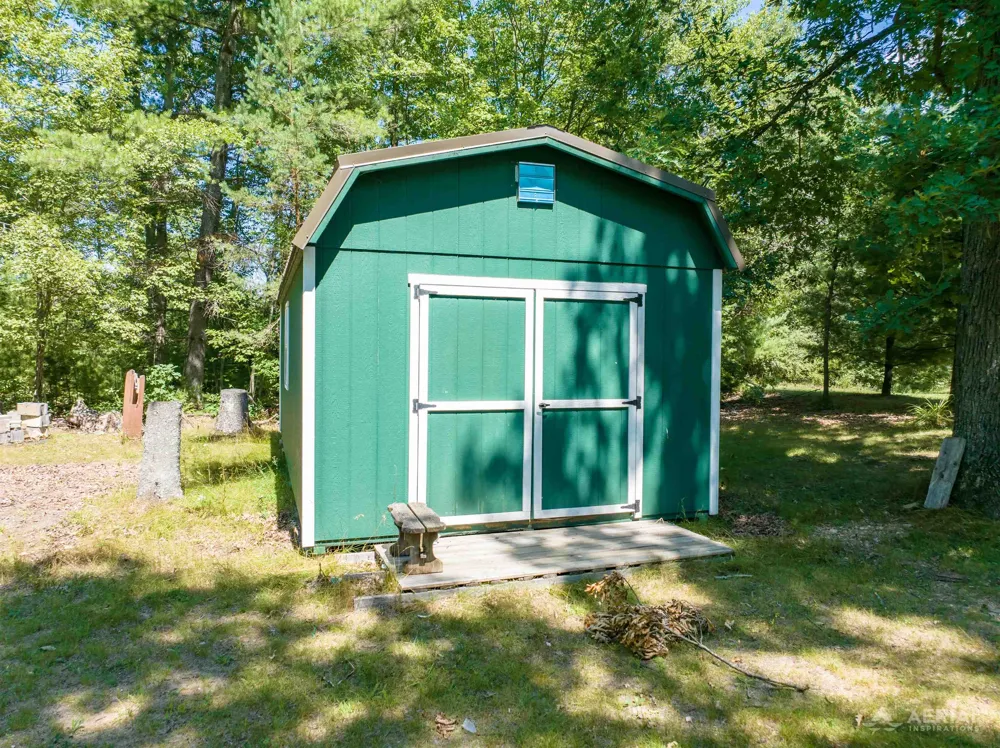 4809 E County Line Road Goodar Township, MI 48761