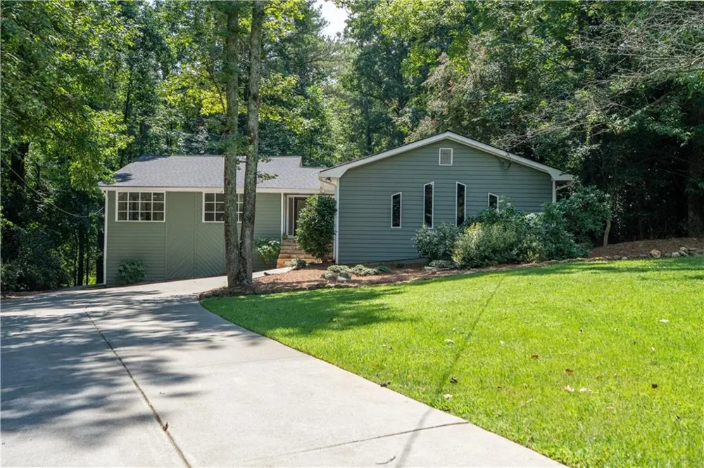 3882 Centre Court Peachtree Corners, GA 30092
