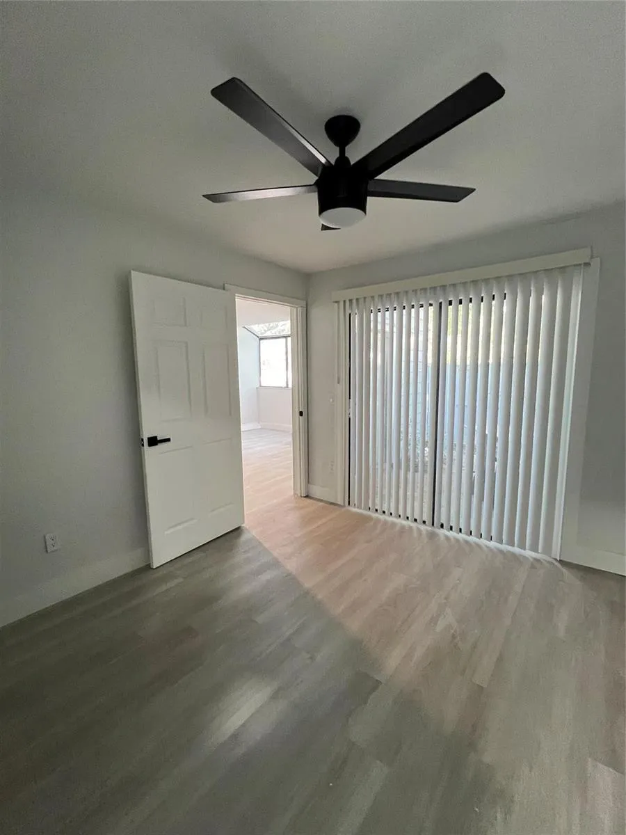 2033 Winners Circle North Lauderdale, FL 33068
