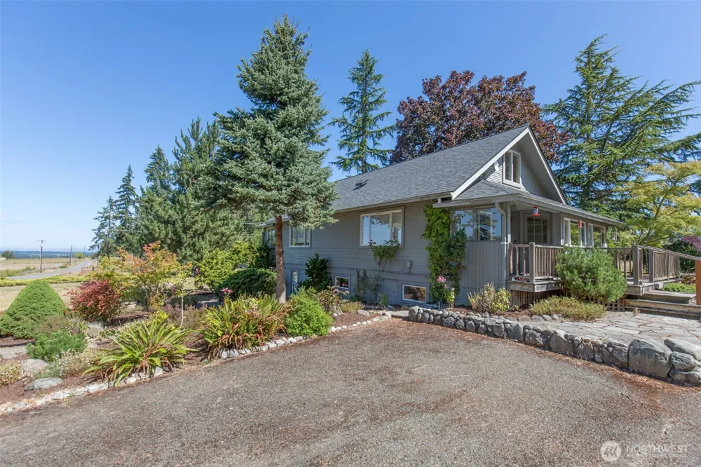 31 McFarland Drive Sequim, WA 98382