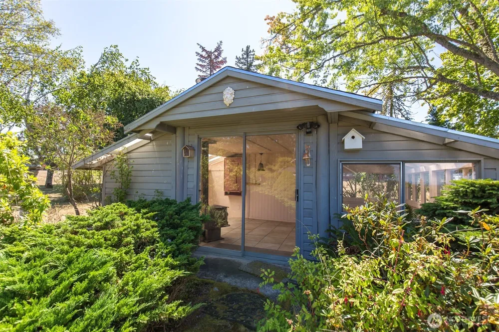 31 McFarland Drive Sequim, WA 98382