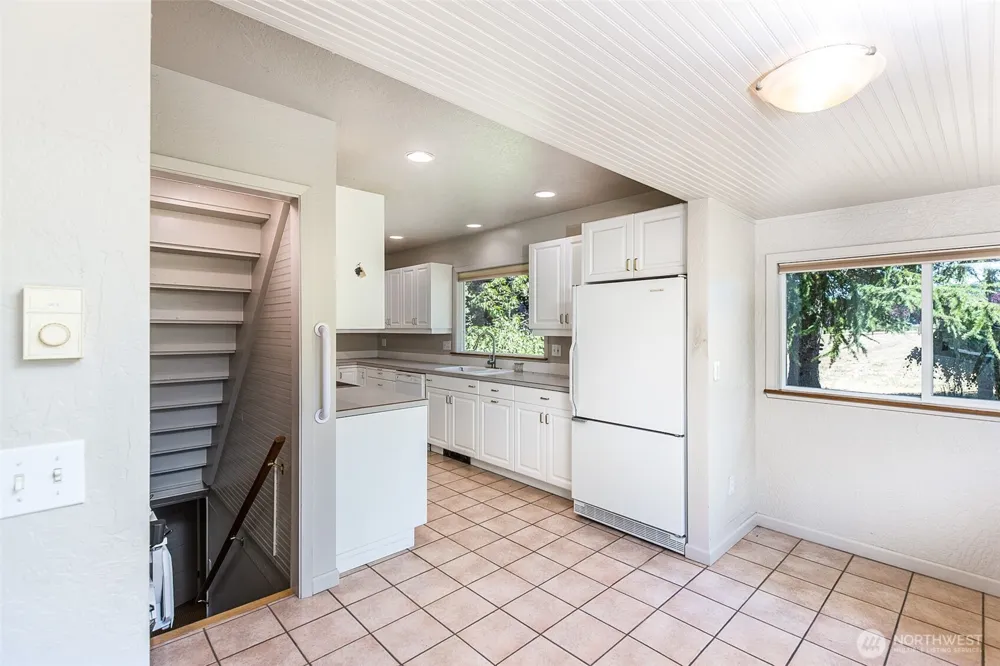 31 McFarland Drive Sequim, WA 98382