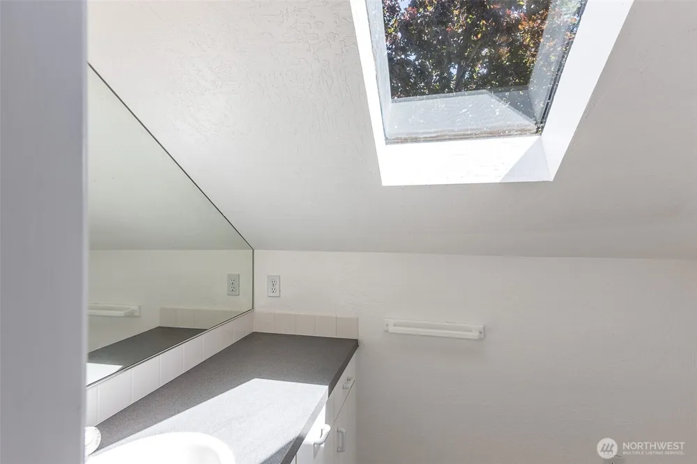 31 McFarland Drive Sequim, WA 98382