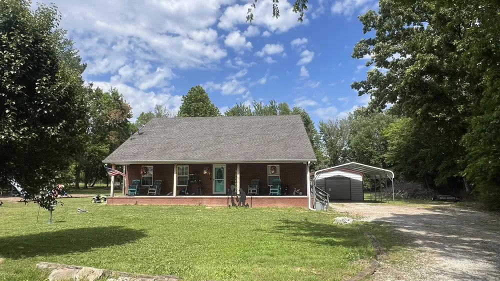 690 Monument Rd Summertown, TN 38483