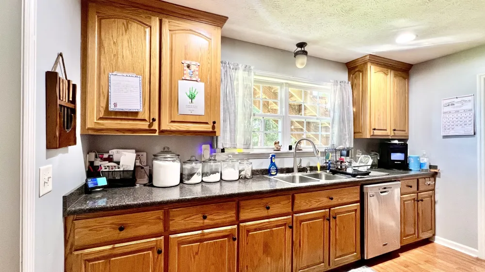 690 Monument Rd Summertown, TN 38483