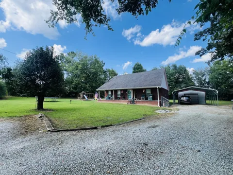 690 Monument Rd