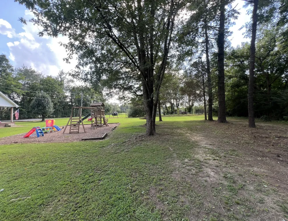 690 Monument Rd Summertown, TN 38483