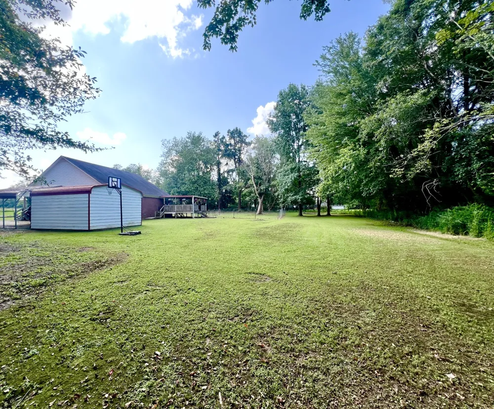 690 Monument Rd Summertown, TN 38483
