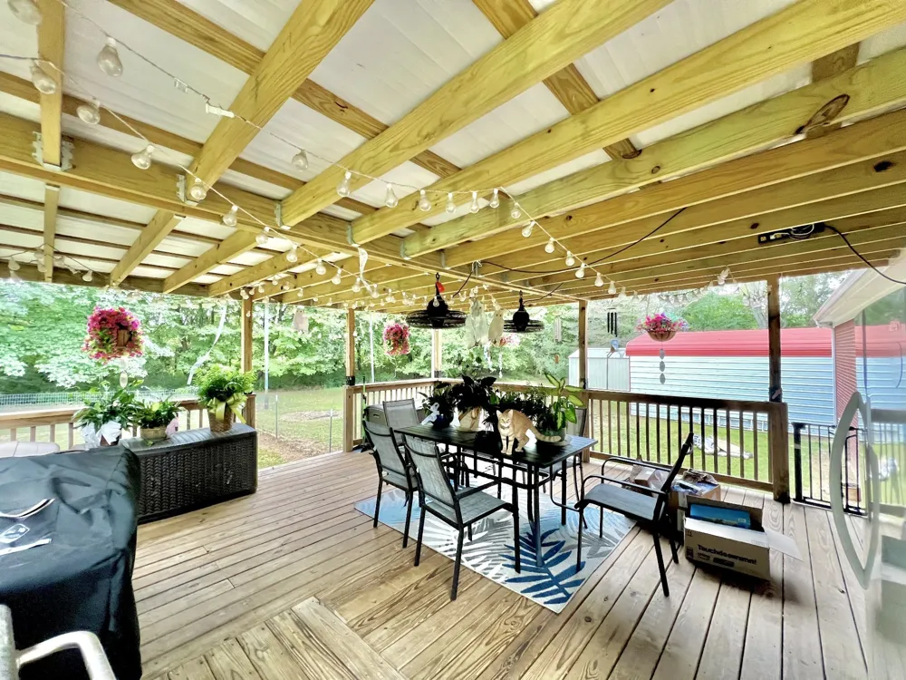690 Monument Rd Summertown, TN 38483