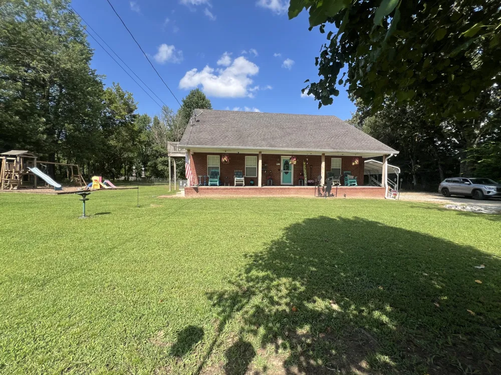 690 Monument Rd Summertown, TN 38483