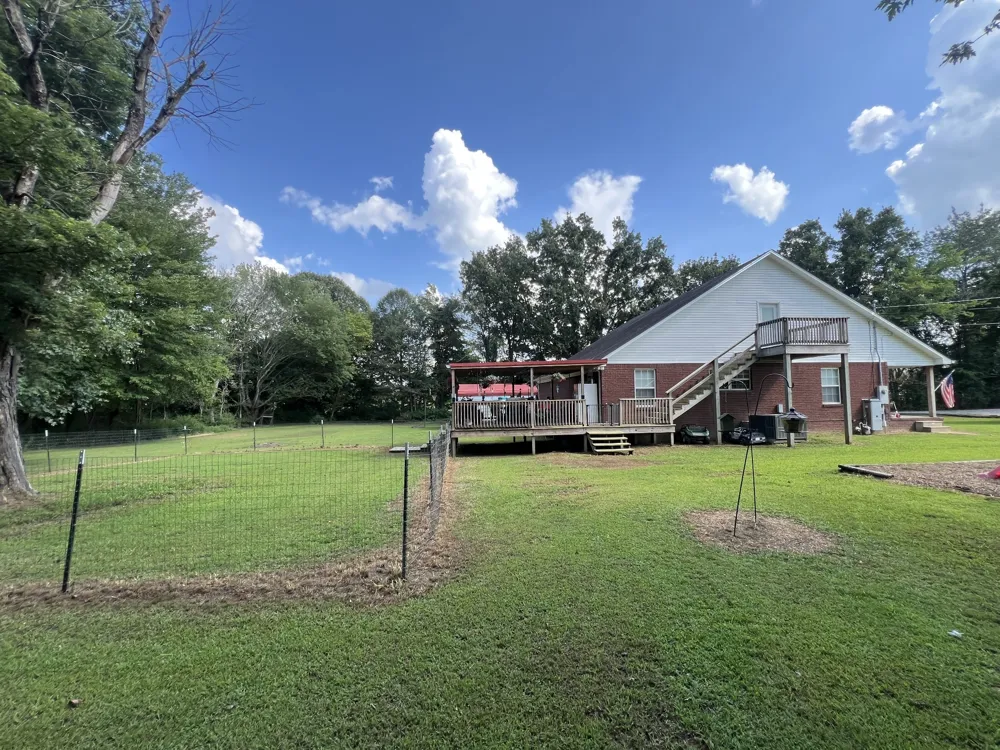 690 Monument Rd Summertown, TN 38483