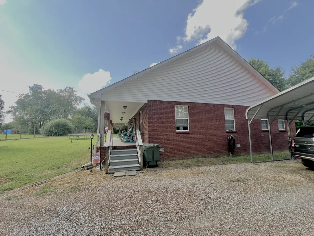 690 Monument Rd Summertown, TN 38483