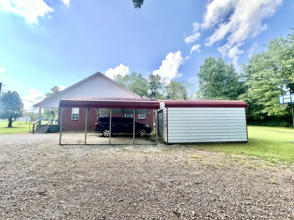 690 Monument Rd Summertown, TN 38483