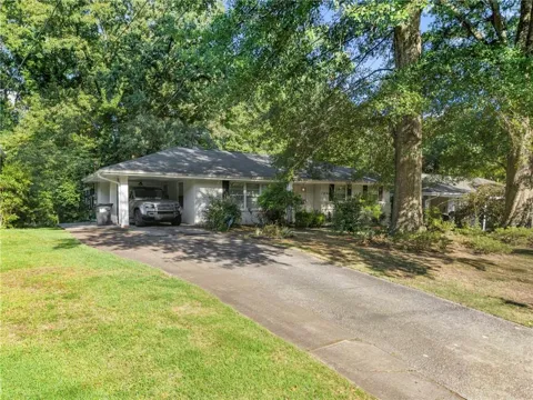 2834 S Clark Drive
