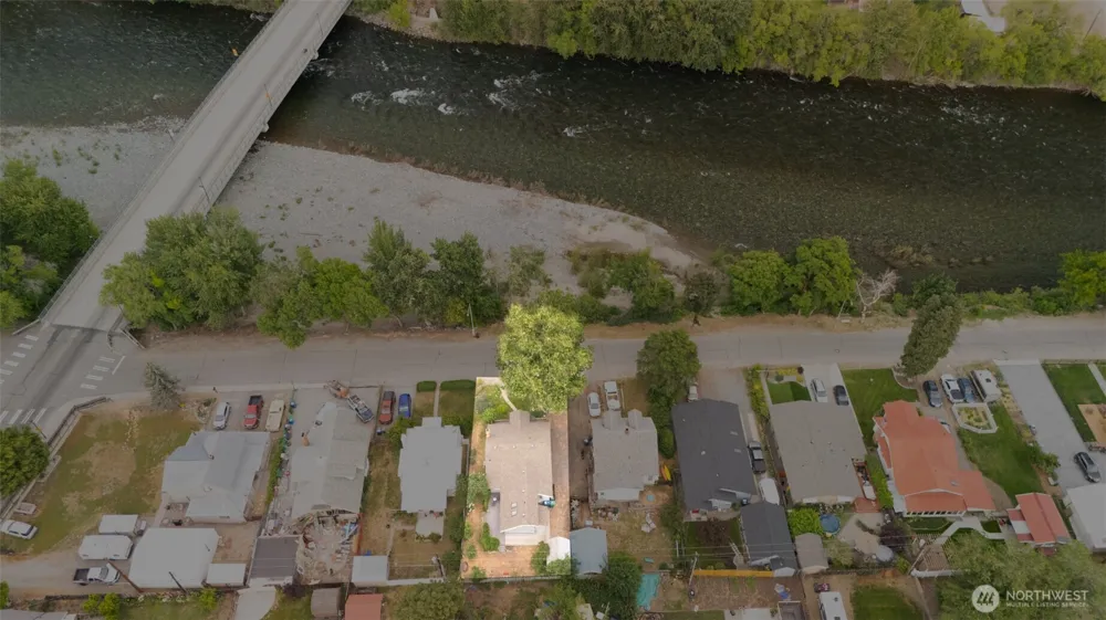 123 Riverfront Drive Cashmere, WA 98815