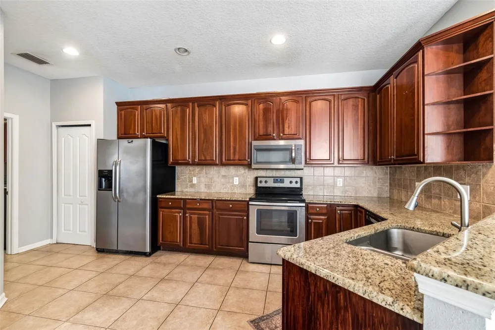 11435 CAMBRAY CREEK LOOP Riverview, FL 33579