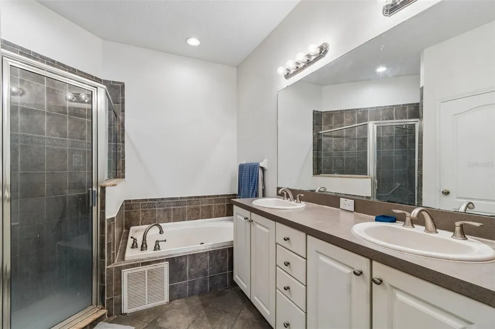 11435 CAMBRAY CREEK LOOP Riverview, FL 33579
