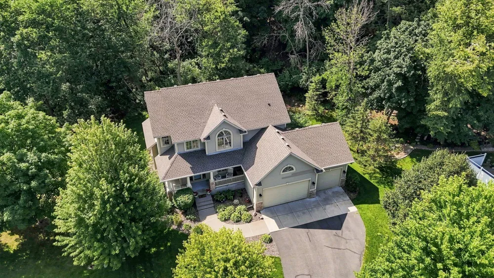 605 Knollwood Drive Hudson, WI 54016