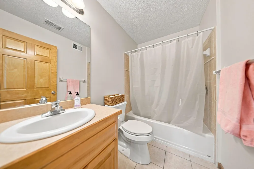605 Knollwood Drive Hudson, WI 54016