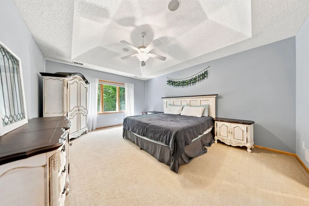 605 Knollwood Drive Hudson, WI 54016