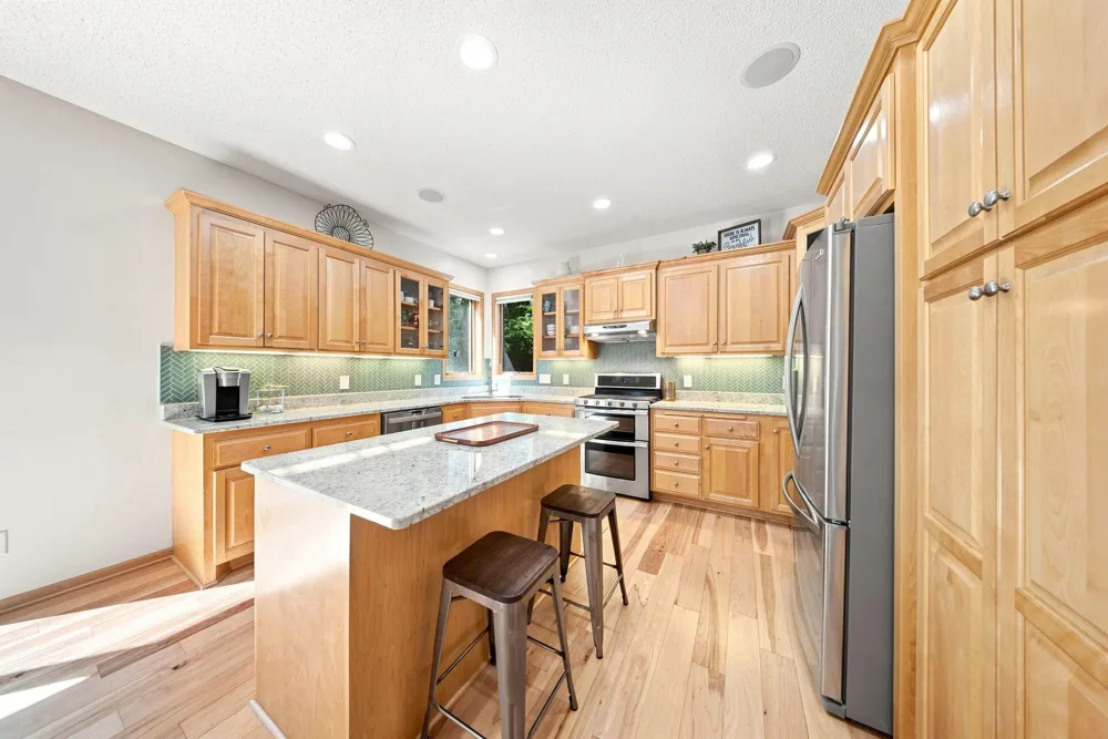 605 Knollwood Drive Hudson, WI 54016