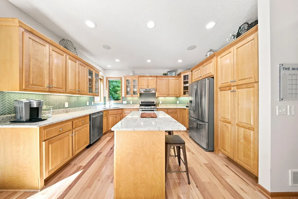 605 Knollwood Drive Hudson, WI 54016