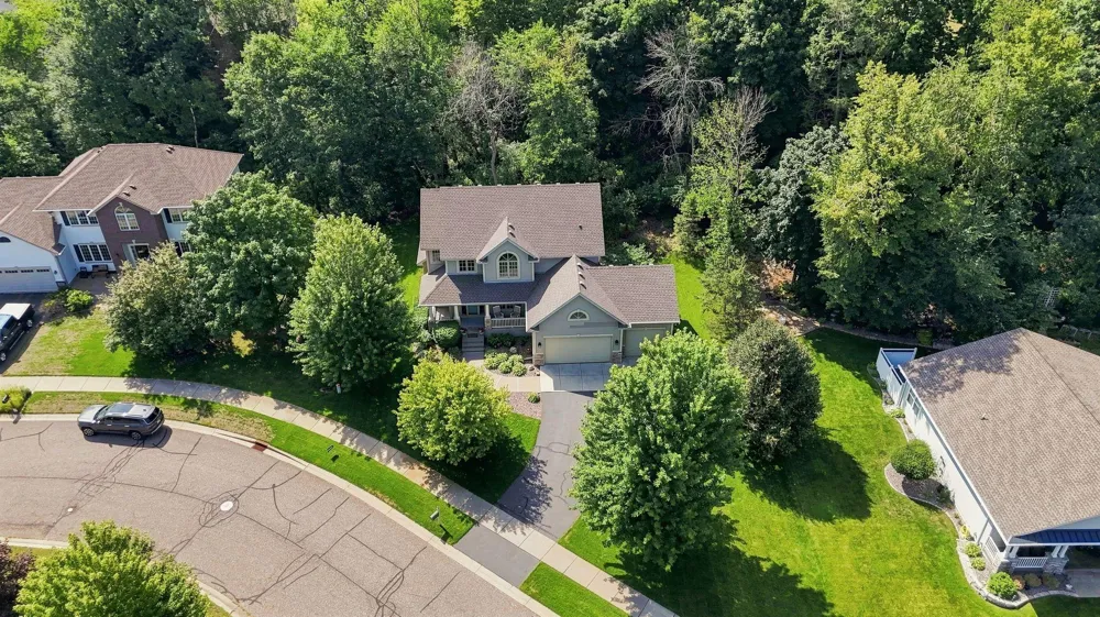 605 Knollwood Drive Hudson, WI 54016