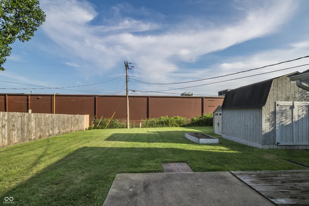 1913 Hawthorne Drive Plainfield, IN 46168