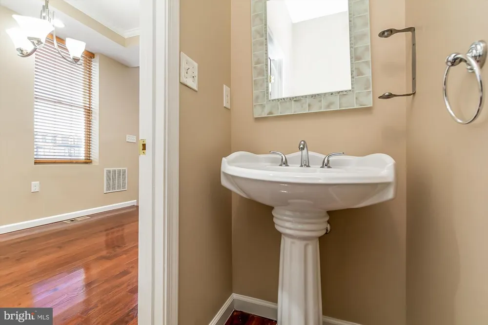 1 S EAST AVENUE Baltimore, MD 21224