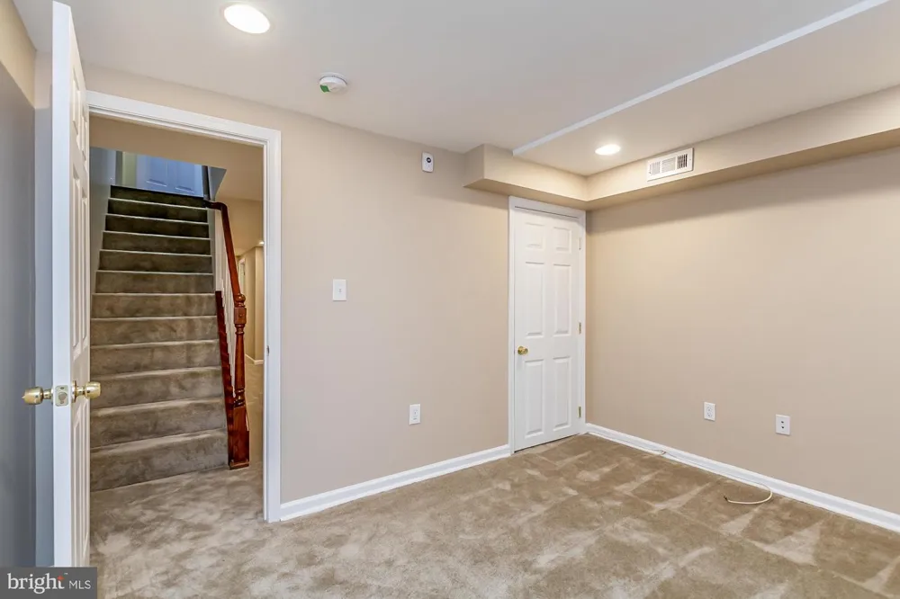 1 S EAST AVENUE Baltimore, MD 21224