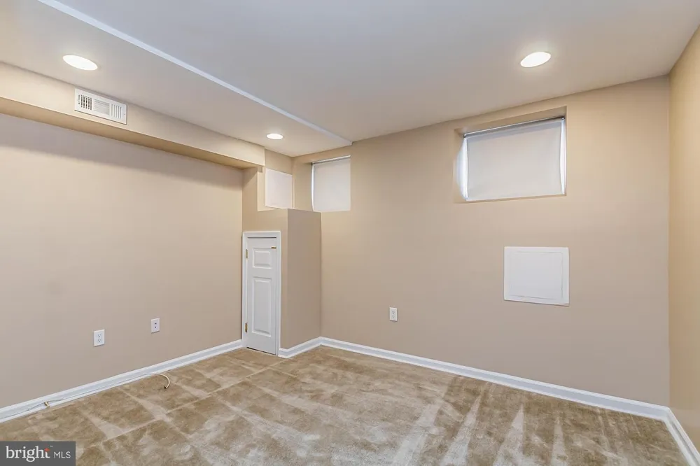 1 S EAST AVENUE Baltimore, MD 21224