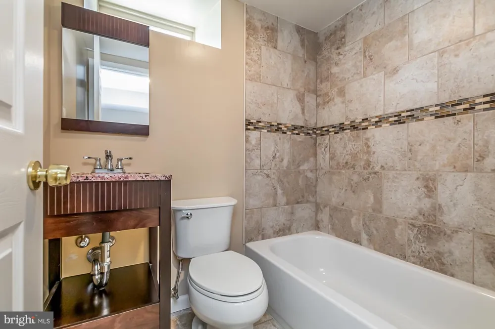 1 S EAST AVENUE Baltimore, MD 21224
