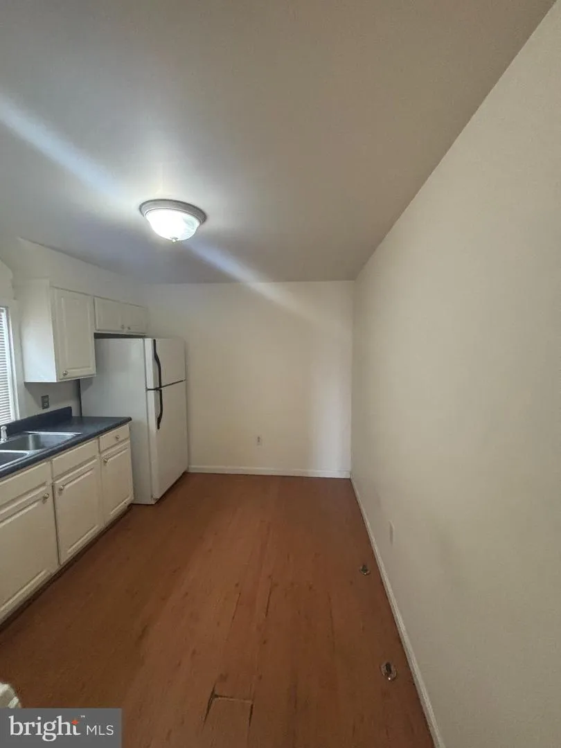 383 E. KING ST ##1 Strasburg, VA 22657