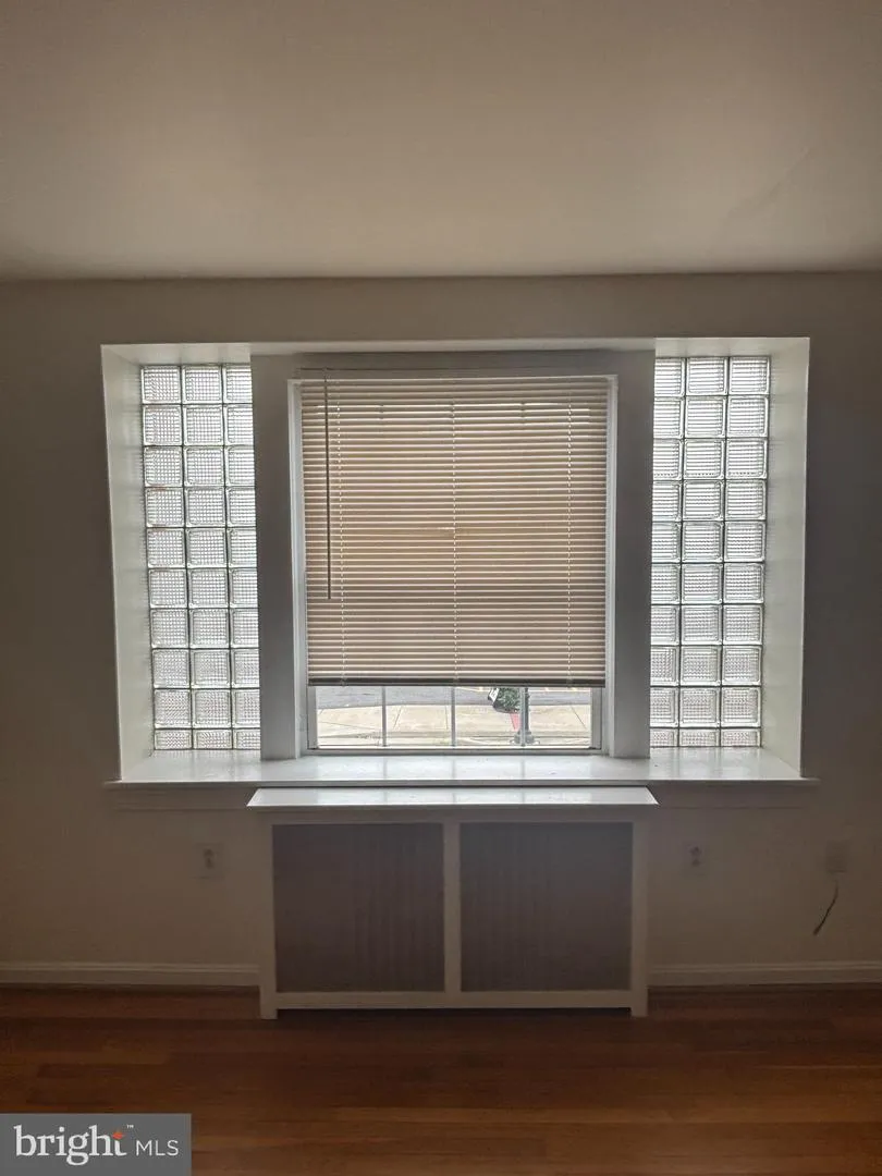 383 E. KING ST ##1 Strasburg, VA 22657