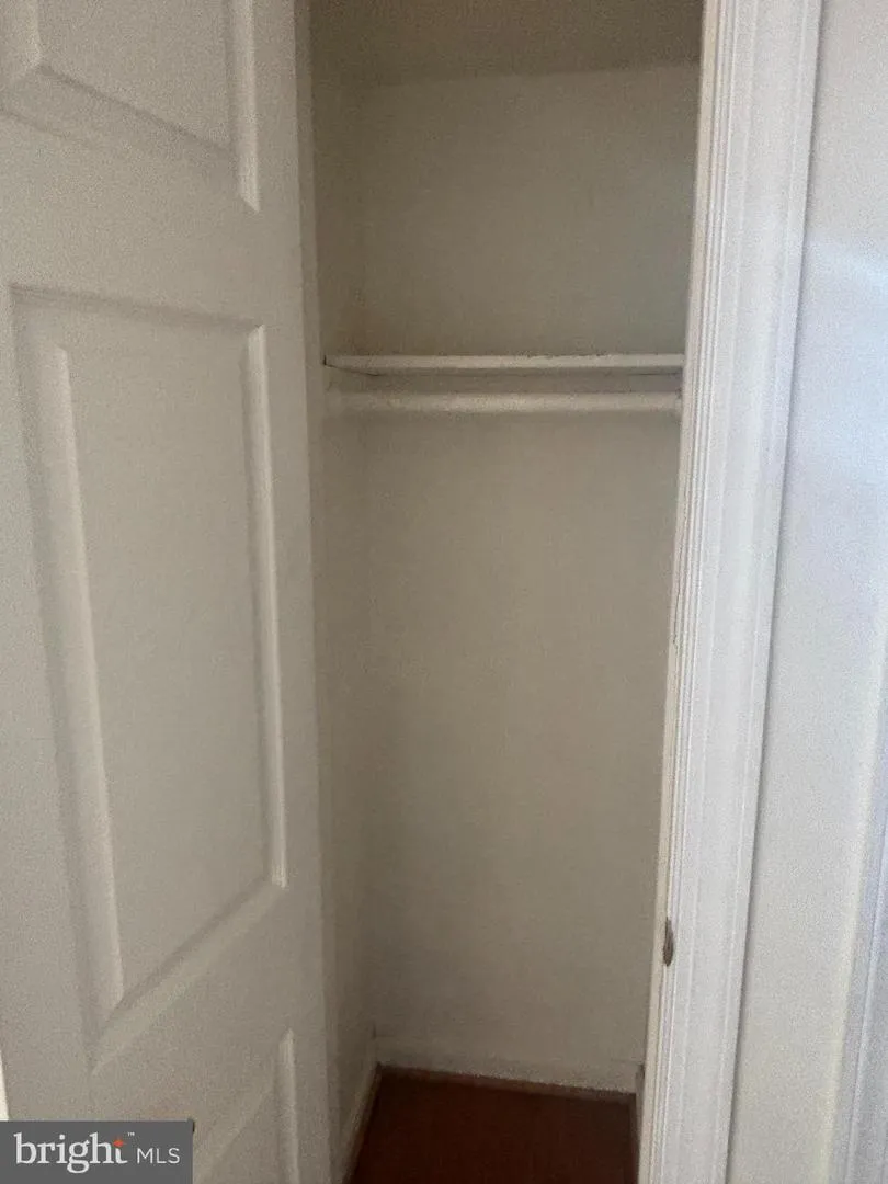 383 E. KING ST ##1 Strasburg, VA 22657