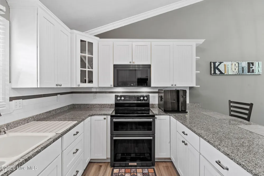 501 E Bay Drive Sneads Ferry, NC 28460