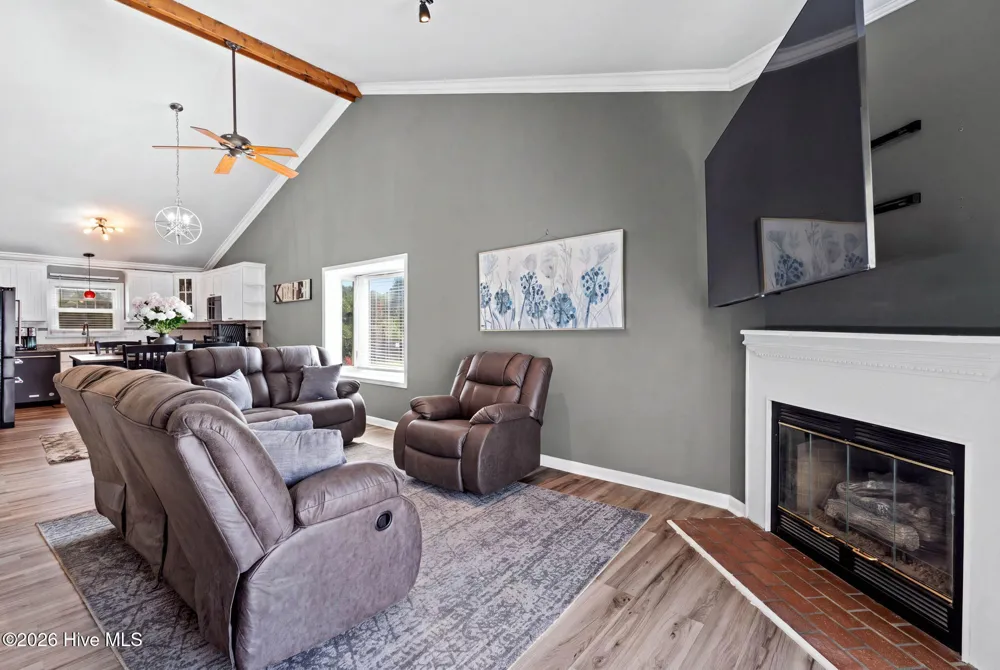 501 E Bay Drive Sneads Ferry, NC 28460