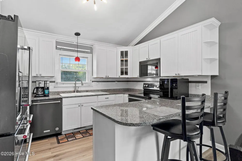 501 E Bay Drive Sneads Ferry, NC 28460