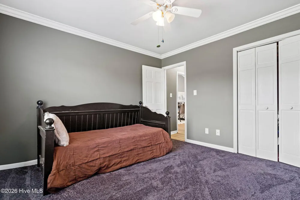 501 E Bay Drive Sneads Ferry, NC 28460