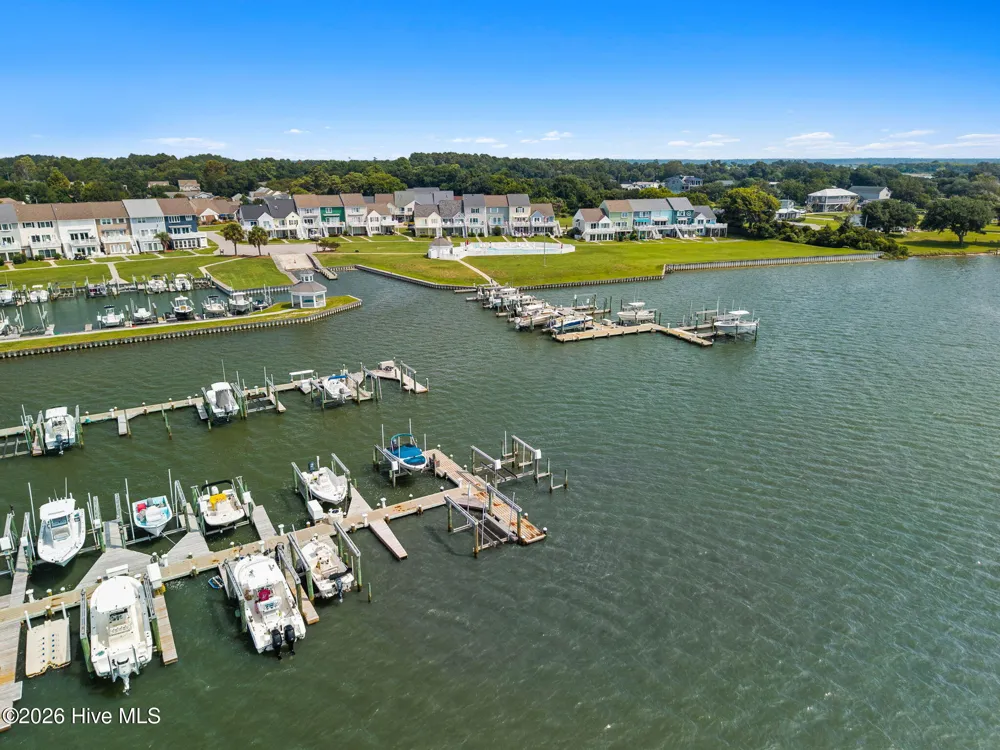 501 E Bay Drive Sneads Ferry, NC 28460