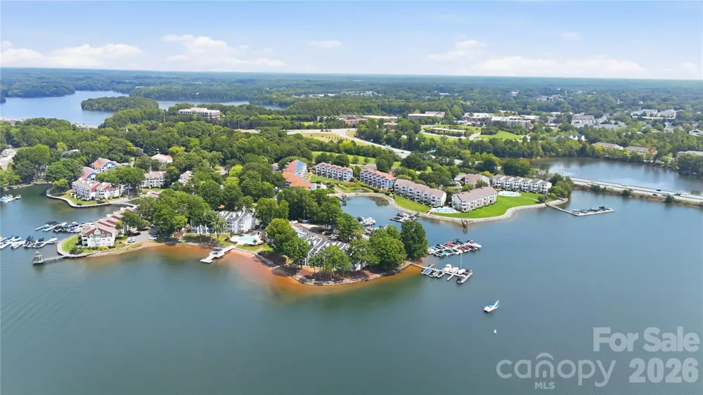 932 Southwest Drive Davidson, NC 28036