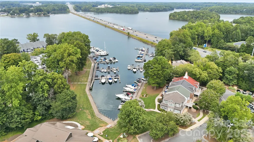 932 Southwest Drive Davidson, NC 28036