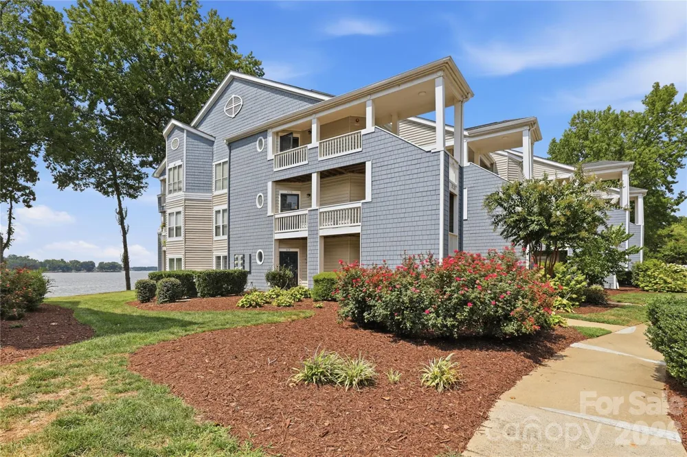 932 Southwest Drive Davidson, NC 28036