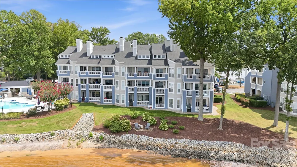 932 Southwest Drive Davidson, NC 28036