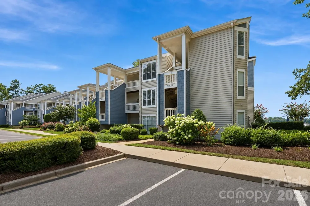 932 Southwest Drive Davidson, NC 28036