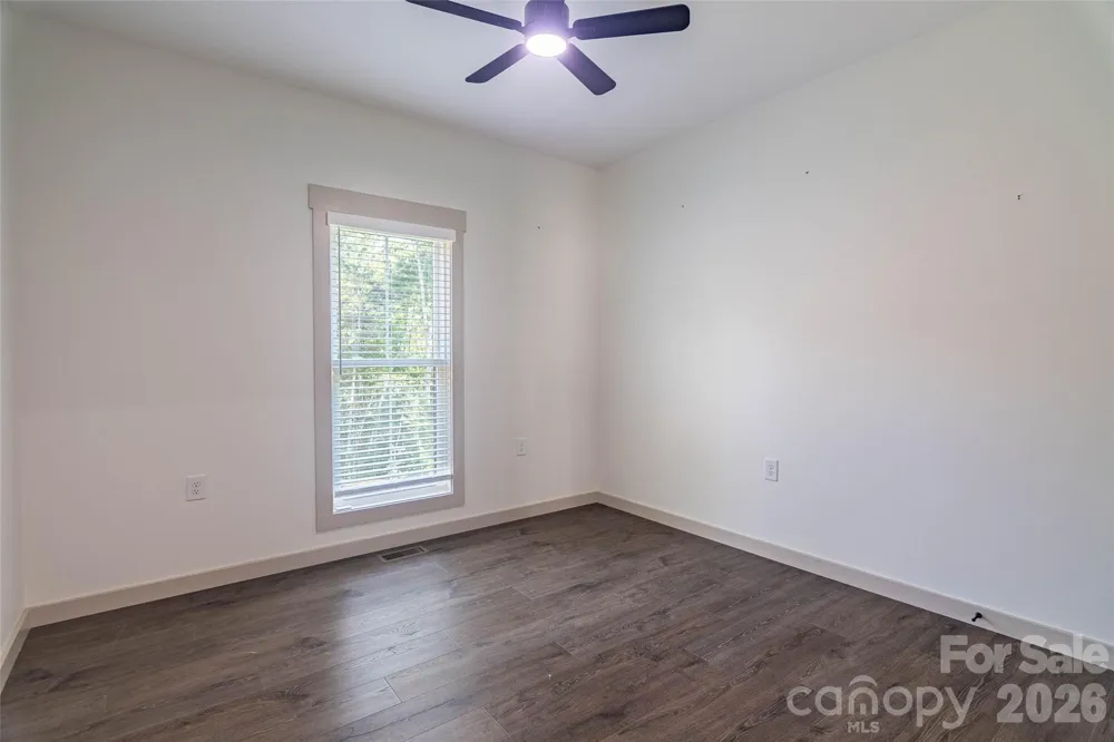 98 Lexxi Lane Tryon, NC 28782