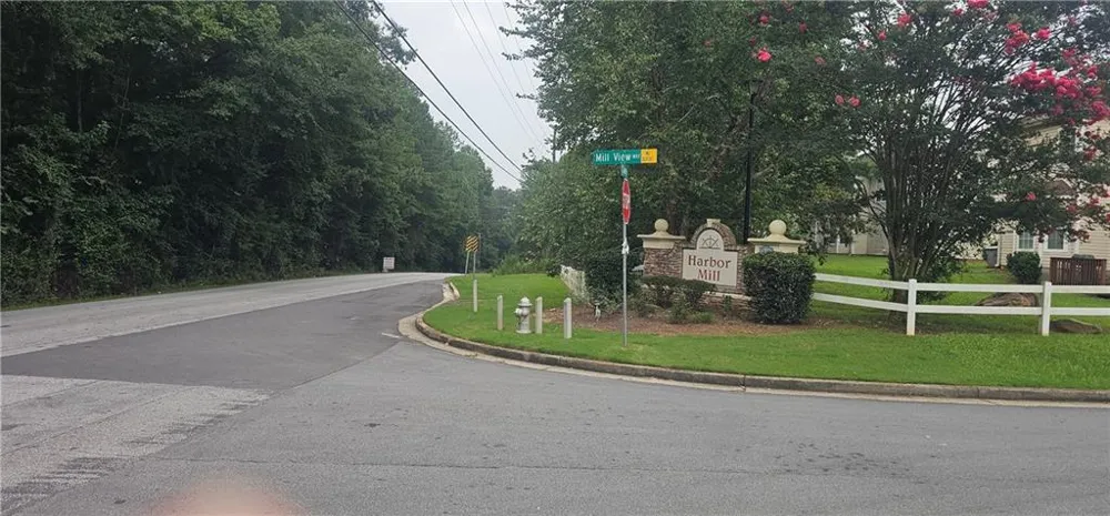 5690 Mill View Way Lithonia, GA 30038
