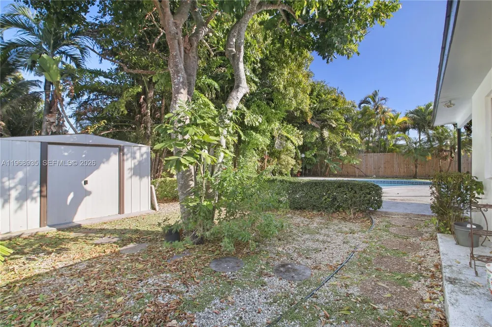 16323 SW 103rd Pl Miami, FL 33157