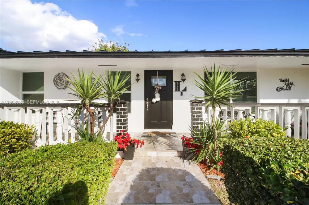 16323 SW 103rd Pl Miami, FL 33157