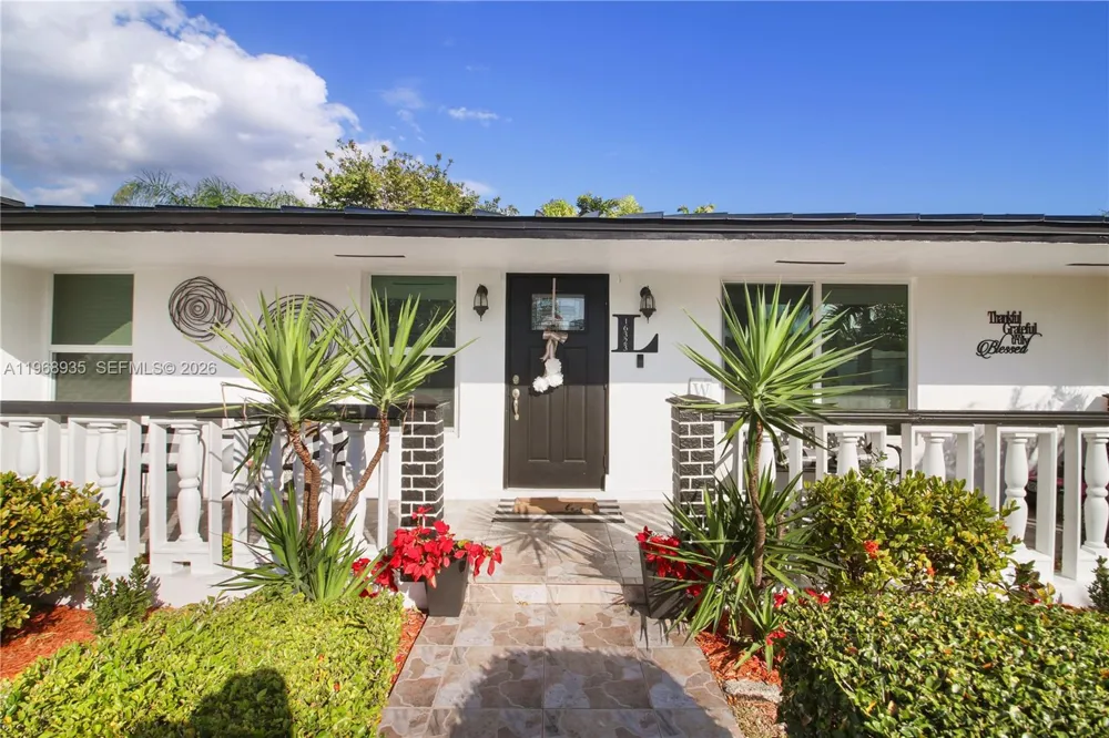 16323 SW 103rd Pl Miami, FL 33157